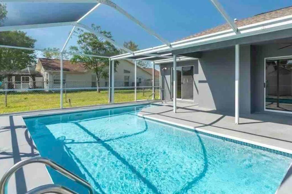 Manatee Oasis Weeki Wachee Family Fun Pool Home Spring Hill Dış mekan fotoğraf