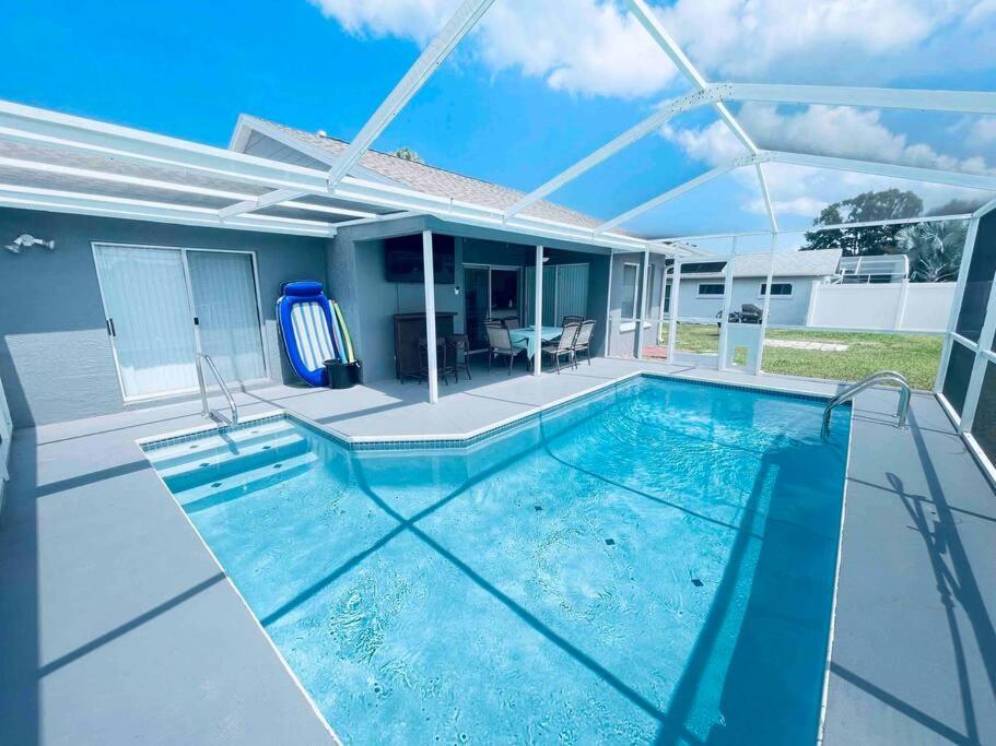 Manatee Oasis Weeki Wachee Family Fun Pool Home Spring Hill Dış mekan fotoğraf